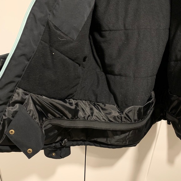 Winter coat - Picture 8 of 9